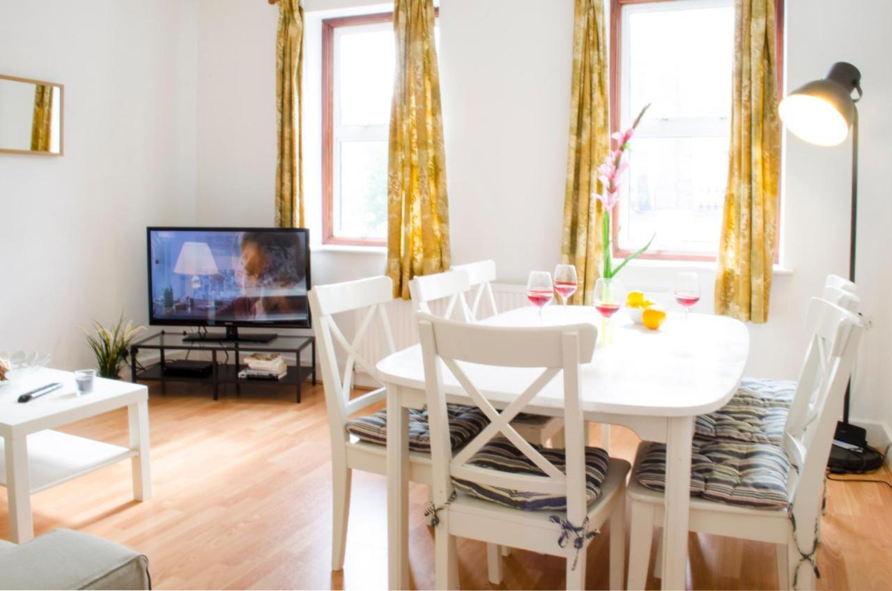 Regents Canal Apartments ลอนดอน ภายนอก รูปภาพ