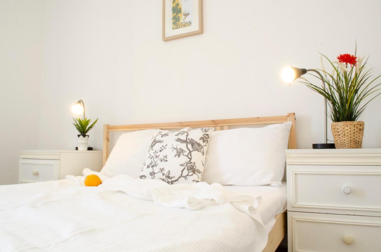 Regents Canal Apartments ลอนดอน ภายนอก รูปภาพ
